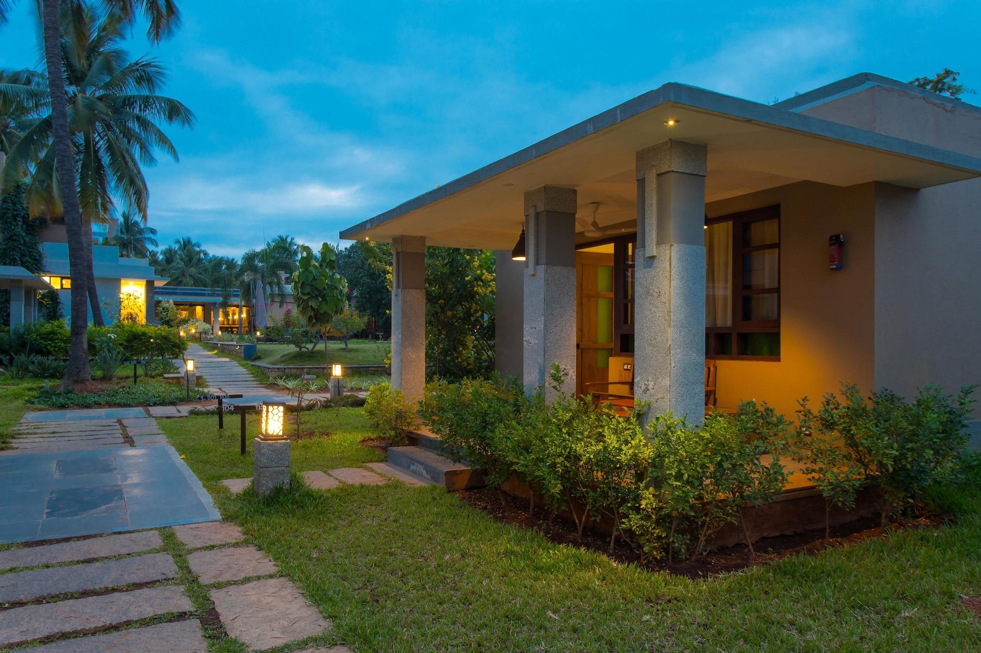 Heritage Resort Hampi Buitenkant foto