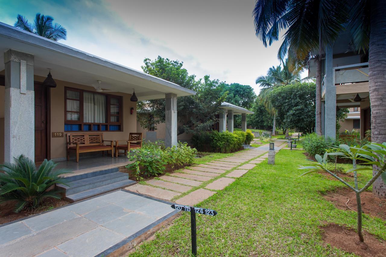Heritage Resort Hampi Buitenkant foto