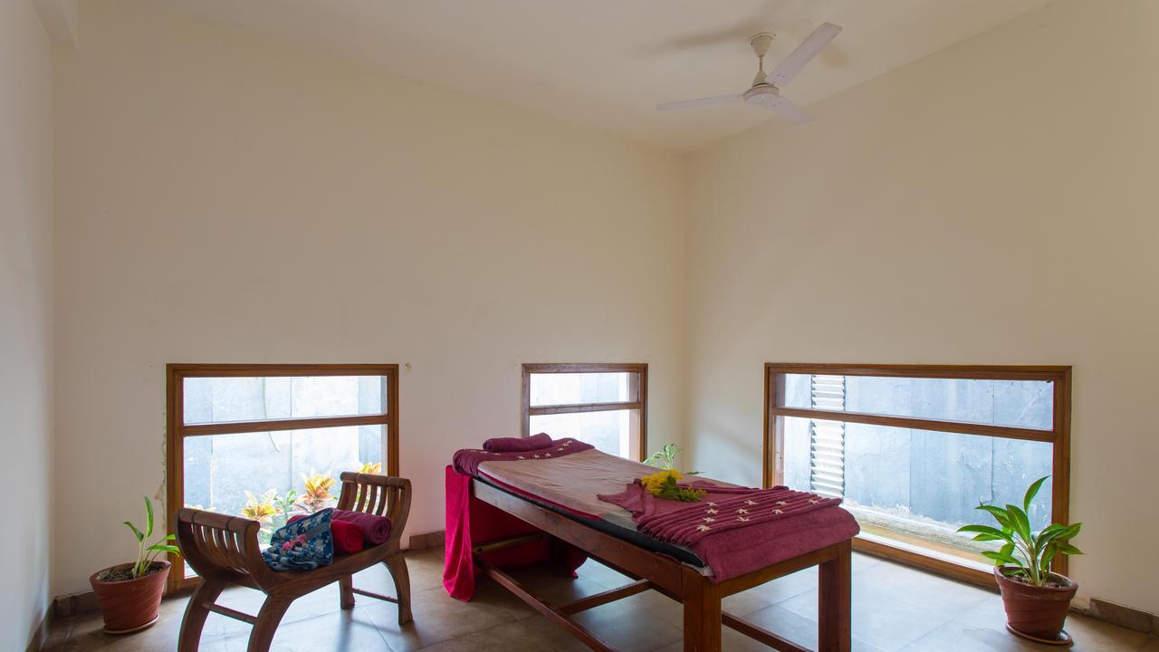 Heritage Resort Hampi Buitenkant foto