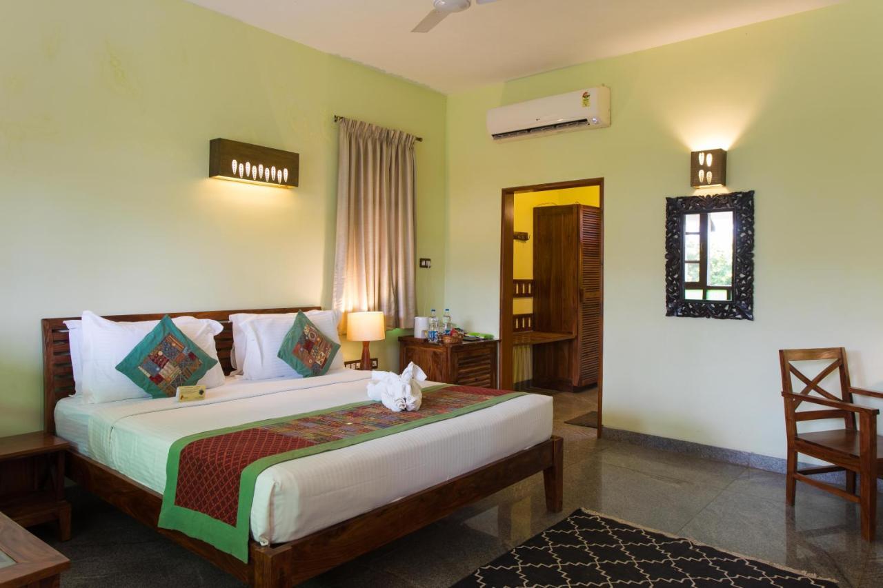 Heritage Resort Hampi Buitenkant foto