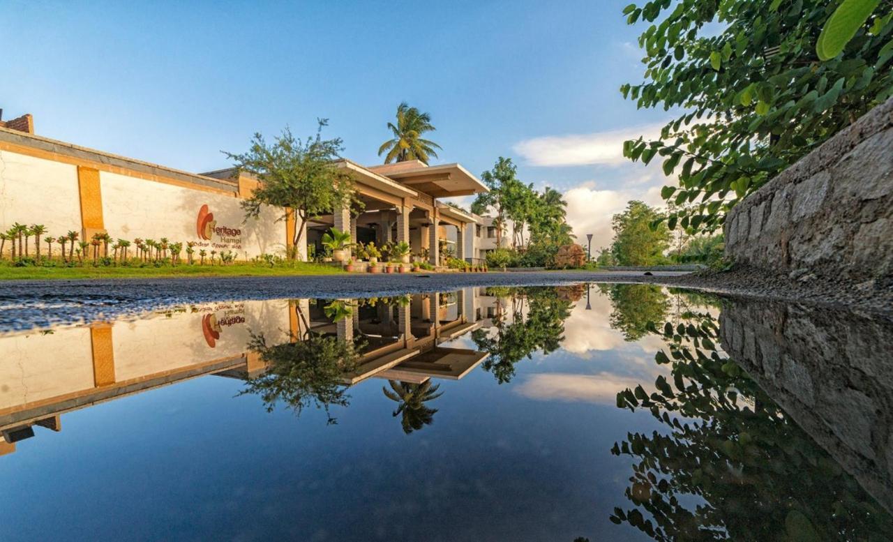 Heritage Resort Hampi Buitenkant foto